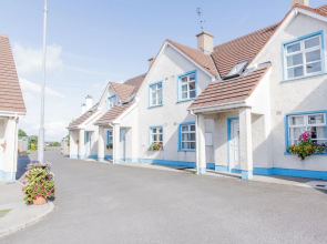 Marine View Three Bedroom Townhouse