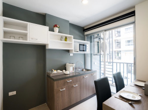 The Grass Serviced Suites by At Mind