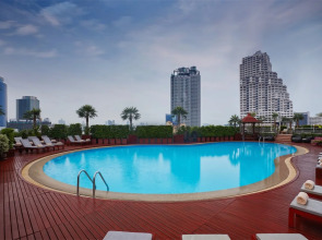 Отель Centre Point Silom