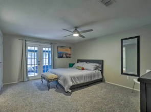 Near Beaches & Dining: Palm Harbor Gem w/ Pool