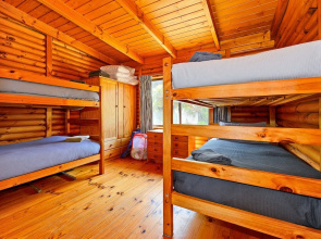 Cloudy Bay Cabin