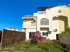 Elgouna way - Private studio with roof