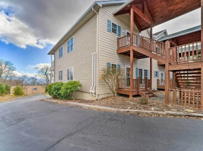 Near Trail Access & Beech Mtn Ski: 1st-floor Condo