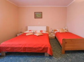 Apartments Pr Fajfarju