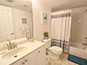 Ocean Village Club I23