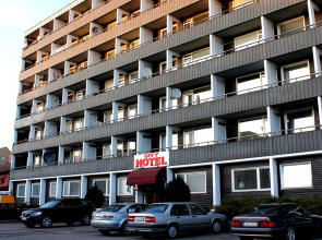 City Hotel