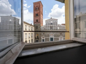 Lucca Old Town Apartment