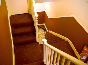 Palace Court Hotel
