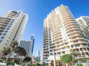 Soul Surfers Paradise 3 Bedroom Beach Apartment