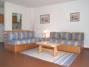 Parque Mourabel, Oasis Village, Pe do Lago