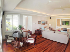 Honeycombe Villa by Jamaican Treasures