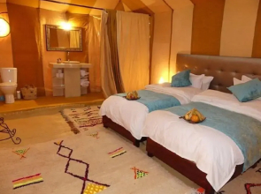 Bivouac Les Dunes De  Chegaga