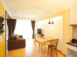 Rocco Hua Hin Beach Seaview