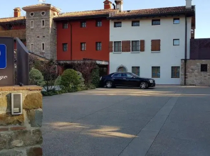 Elliot Osteria e Dormire in collina