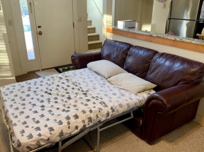 Alpine Allure by Avantstay Indoor Hot Tub, Game Loft, Enclosed Deck