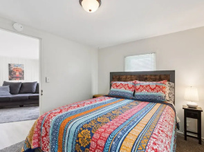 Dave's Last Resort - Long Stay Discount - House On The Lake 2 Bedroom Home