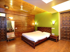 Royal Khazir Boutique