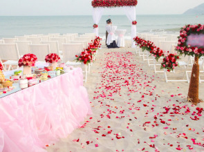 Diamond Bay Condotel - Resort Nha Trang