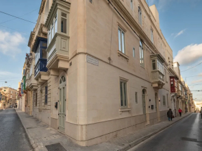 MAREA Central Apartments