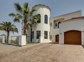 Lagoon Suites Boutique Hotel