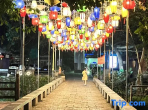 Guanglv Le Xing Zhi Qu De Tian Border Camp Homestay