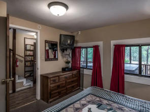 Ruidoso Three-bedroom