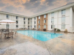 Red Roof Inn Knoxville Central - Papermill Road