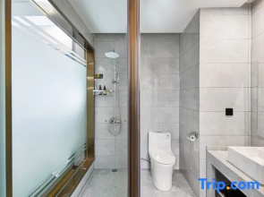 Xinzang Tourism Hotel