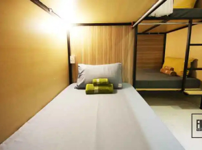 Fine9 Hostel