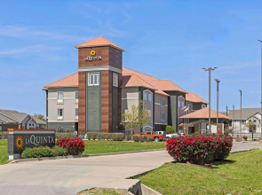 La Quinta Inn & Suites by Wyndham Hillsboro