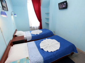 Krasny Kovrik na Pushkinskoy