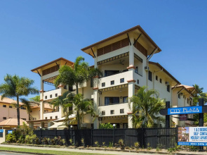 City Plaza Apartments
