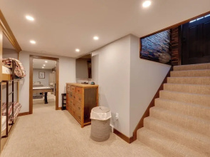 Walk to Loon Mtn Lift: Luxe Family Home w/ Hot Tub