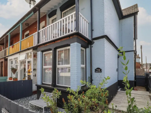 11a Manning Road