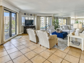 Inlet Reef 209 3 Bedroom Condo by RedAwning