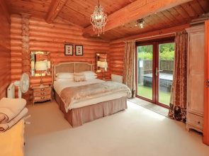 Endeavour Lodge 4