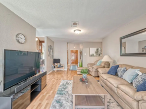 Fort Happy in Katy, 4BR 2 BT, Work-cation, Pet Friendly
