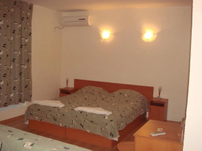 Family Hotel Central