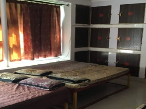 Goroomgo R. K. Dormitory Lucknow