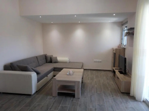 Helios & Elia family house