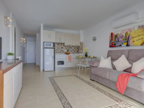 307 Bright Apartment, Sea View, WiFi, Air Conditioning