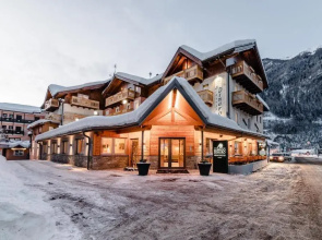 Albergo Dimaro Wellness & Family Hotel