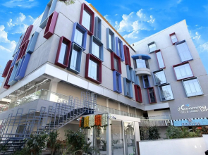 Hummingbird Hotel and Banquet