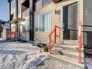 Three-Bedroom House with Balcony #33 Sunalta Downtown
