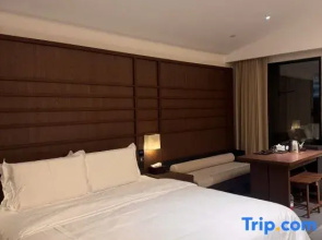 Heyuan Zijin Yueyuan Forest Hot Spring Resort Hotel