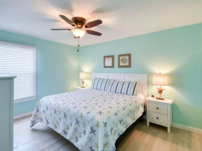 Seascape Family Beach Retreat