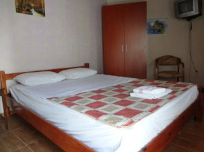 Mayberlin ( Loren Hotel )