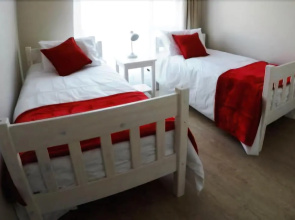 8 Tolbos Self catering