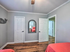 Beaufort Home W/porch, 4 Mi. From Downtown!