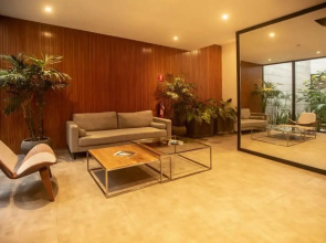 w Spacious 2BR in the Heart of Miraflores